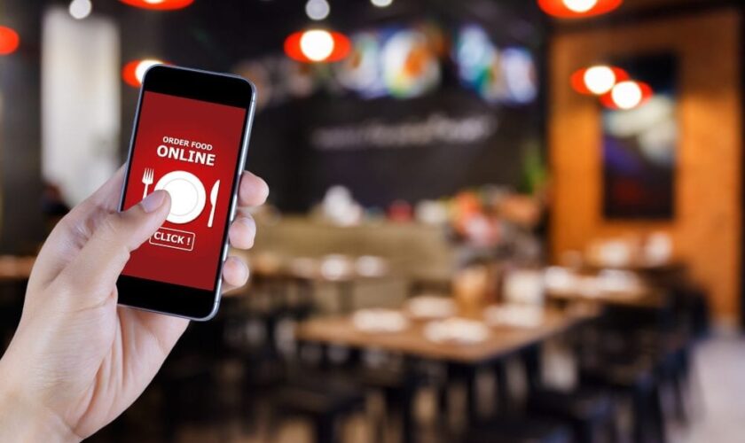 mobile-order-ahead-restaurants-qsrs-1000×600