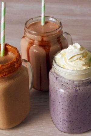 Protein Powder Benefits and How to Mix Up a Delicious and Nutritious Shake