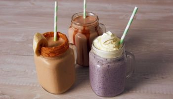 Protein Powder Benefits and How to Mix Up a Delicious and Nutritious Shake